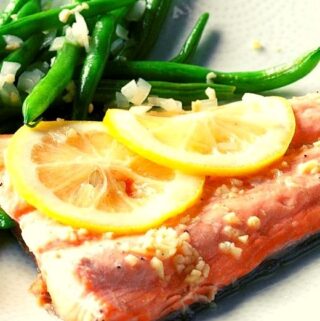 Balsamic Salmon with Green Beans