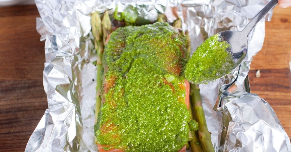 Grilled Pesto Salmon with Asparagus