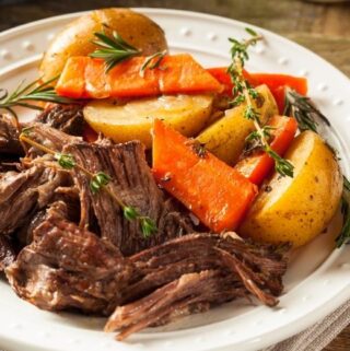 Slow-Cooker Pot Roast with Green Beans