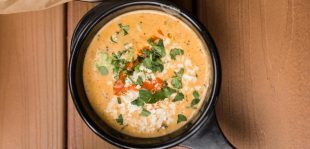 Creamy Keto Queso Dip