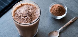 Chocolate Protein Smoothie (Keto & Low Carb)